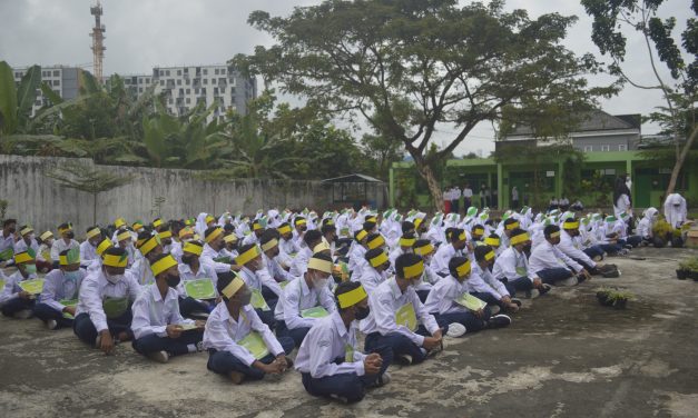 Pembukaan  Masa Ta’aruf Siswa Madrasah (MATSAMA) MTs Muhammadiyah Karangkajen Yogyakarta