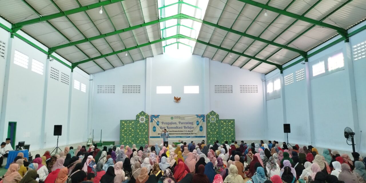 MTs Muhammadiyah Unggulan Karangkajen Gelar Parenting, Pengajian, dan Konsultasi Belajar