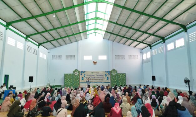 MTs Muhammadiyah Unggulan Karangkajen Gelar Parenting, Pengajian, dan Konsultasi Belajar