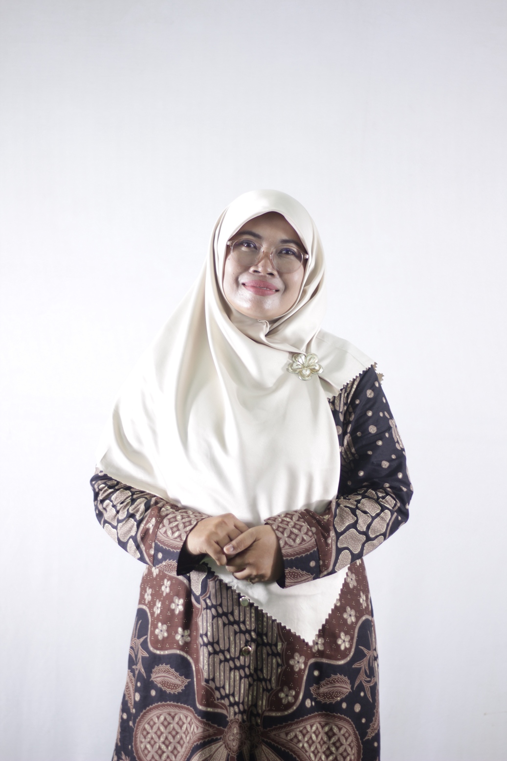 Lucky Sri Hartati, S.Pd.T