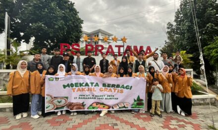 IPM MTs Muhammadiyah Karangkajen Tebar 600 Paket Takjil di Pertigaan Tungkak