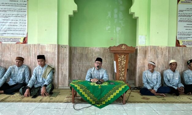 GTK MTs Muhammadiyah Karangkajen Gelar Pengajian dan Buka Bersama, Mengkaji Keutamaan Malam Lailatul Qadar