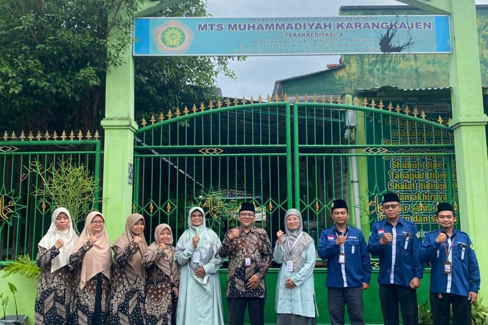 150 Siswa MTs Muhammadiyah Karangkajen Yogyakarta Ikuti TKA-TKAD