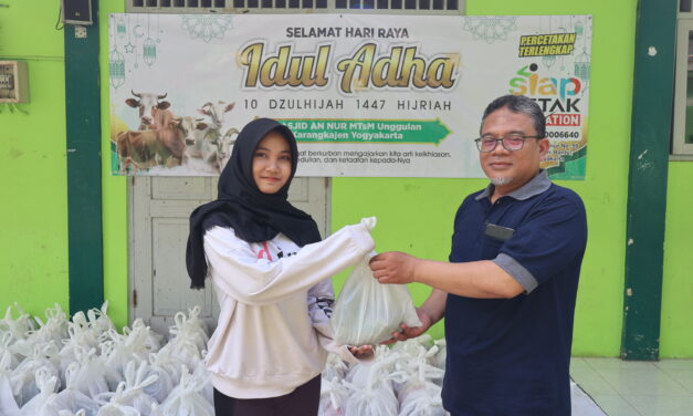 MTs Muhammadiyah Karangkajen Sembelih 2 Sapi dan 5 Kambing pada Idul Adha 1447 H