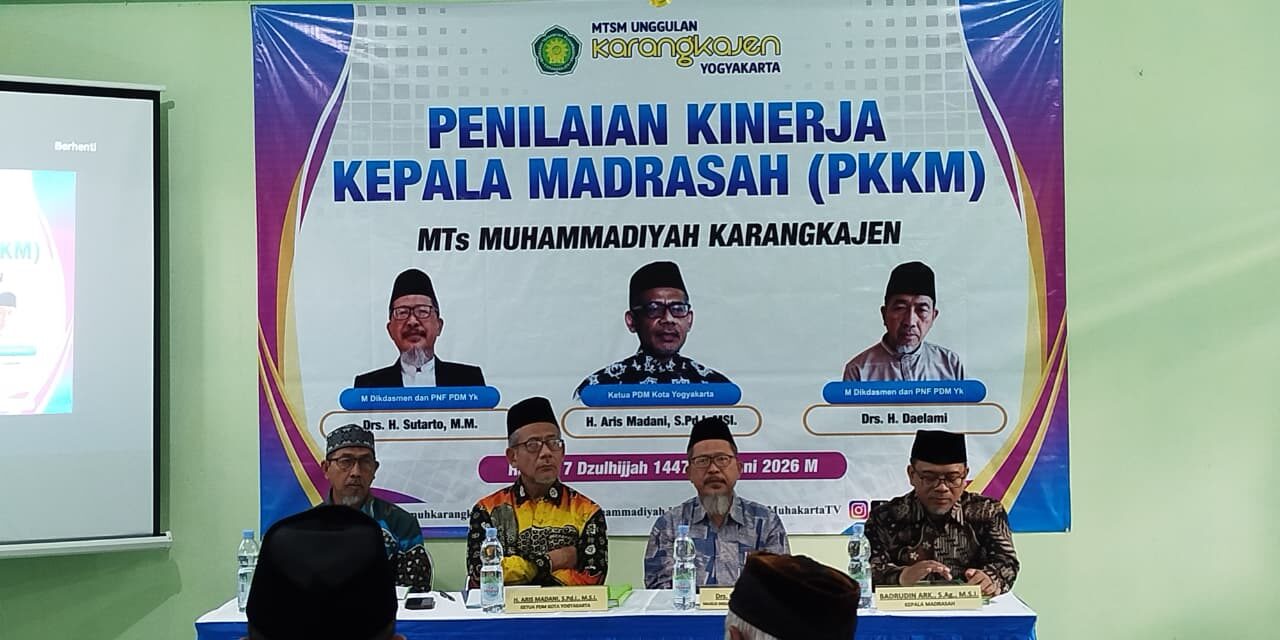 Tim PKKM PDM Yogyakarta Lakukan Penilaian di MTs Muhammadiyah Karangkajen